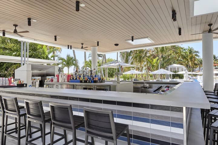 Sports bar